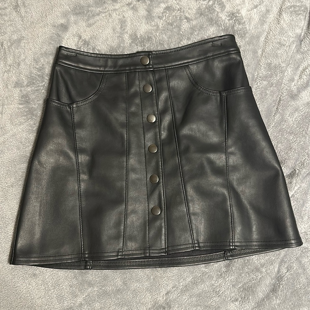 Express leather mini skirt